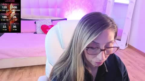 Scarlett online show from 10, 4, 2026