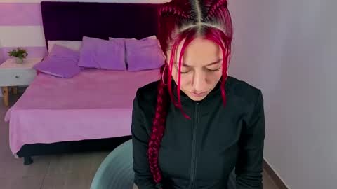 Snapshot of scarlett__bell chatting on 17, 4, 2026 Scarlett online show from 17, 4, 2026