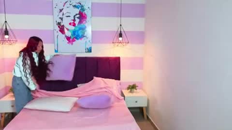 Snapshot of scarlett__bell chatting on 17, 7, 2026 Scarlett online show from 17, 7, 2026