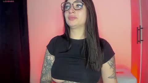 Snapshot of scarlett_collins_ chatting on 22, 6, 2026 SCARLETT COLLINS online show from 22, 6, 2026