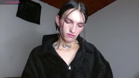 scarlet online show from 24, 4, 2026