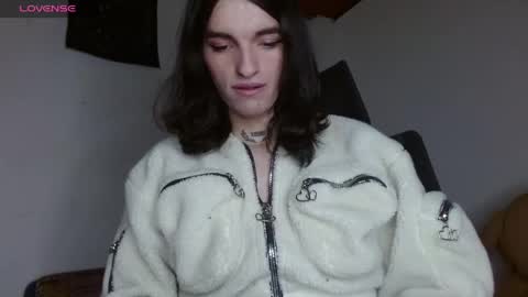 scarlet online show from 27, 4, 2026