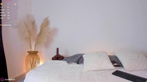 scarlet  online show from 12, 11, 2025