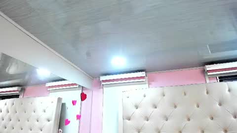 Snapshot of scarlett_leblanc_ chatting on 4, 7, 2026 scarlett_leblanc_ online show from 4, 7, 2026