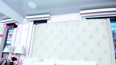 Snapshot of scarlett_leblanc_ chatting on 10, 7, 2026 scarlett_leblanc_ online show from 10, 7, 2026