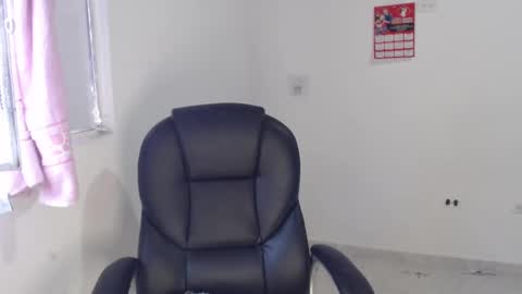 Snapshot of scarlett_liz chatting on 7, 3, 2025 Scarlett online show from 7, 3, 2025