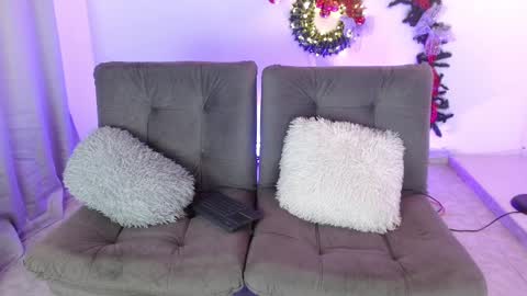 Snapshot of scarlett_mgc chatting on 13, 12, 2024 Scar Jacob online show from 13, 12, 2024