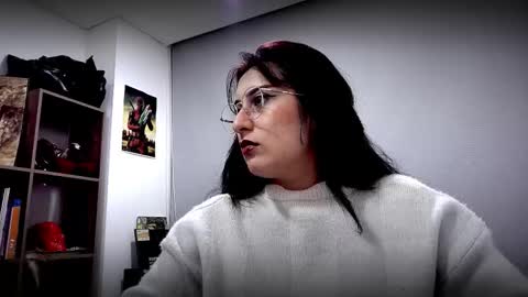 Snapshot of scarlett_sen chatting on 3, 3, 2026 Mistress Scarlett online show from 3, 3, 2026