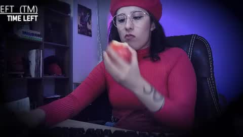 Snapshot of scarlett_sen chatting on 20, 6, 2026 Mistress Scarlett online show from 20, 6, 2026