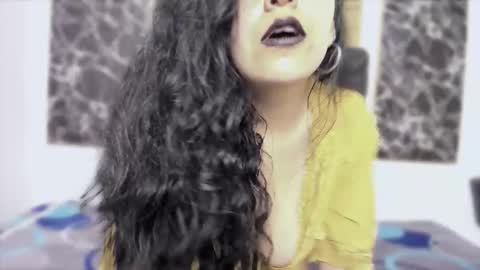 Scarlett online show from 8, 11, 2025