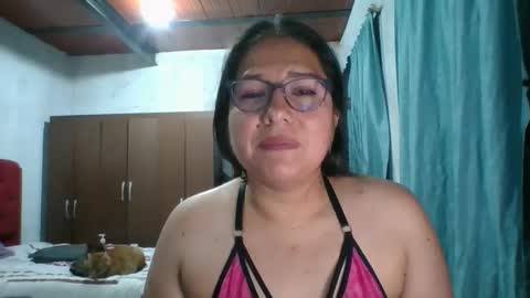 Snapshot of scarlett_widow chatting on 14, 9, 2025 scarlett_widow online show from 14, 9, 2025