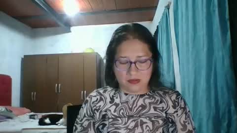 Snapshot of scarlett_widow chatting on 27, 9, 2025 scarlett_widow online show from 27, 9, 2025