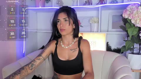 Snapshot of scarletta1215 chatting on 12, 12, 2024 Daniela Camacho online show from 12, 12, 2024
