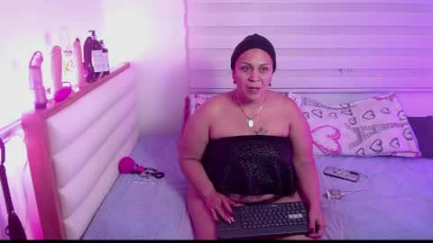 scarlettbooty online show from 14, 4, 2026