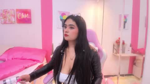 Scarlette  online show from 23, 1, 2025