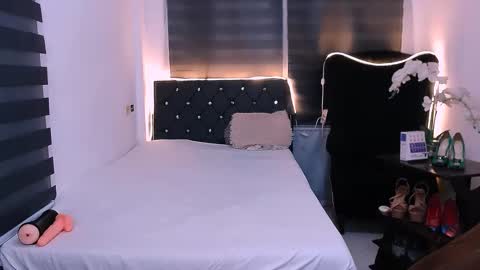 Snapshot of scarlette_sluttish_princess chatting on 13, 2, 2025 scarlette online show from 13, 2, 2025