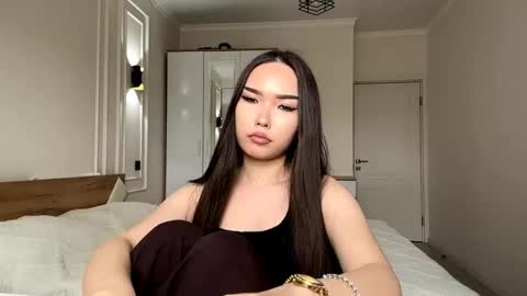 scarlettleszczynski online show from 11, 4, 2026