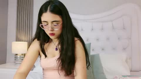 Snapshot of scarlettpetrovaa chatting on 11, 5, 2026 Scarlett Petrova online show from 11, 5, 2026
