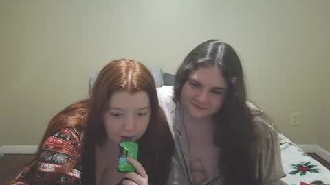 Snapshot of scarletttsinner chatting on 11, 6, 2026 scarletttsinner online show from 11, 6, 2026