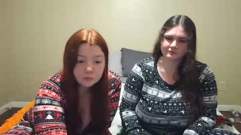 Snapshot of scarletttsinner chatting on 18, 6, 2026 scarletttsinner online show from 18, 6, 2026