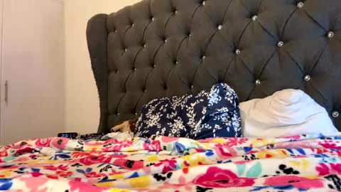 Scarlett online show from 4, 10, 2025