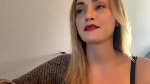 ScarlettxBlonde online show from 4, 4, 2026