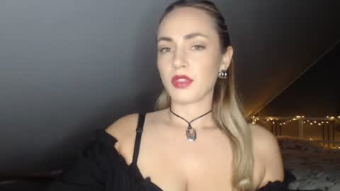 ScarlettxBlonde online show from 16, 6, 2026