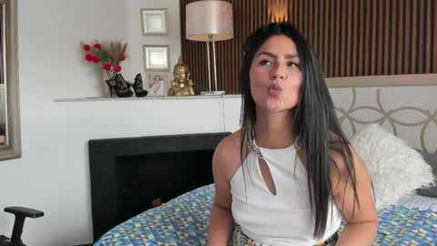 Snapshot of scarrlet_fox chatting on 22, 4, 2026 Scarlet online show from 22, 4, 2026