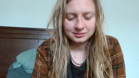 ScarTit Bernhard online show from 5, 3, 2025