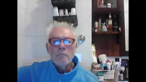 Snapshot of schizzodoro chatting on 12, 10, 2025 schizzodoro online show from 12, 10, 2025