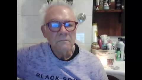 Snapshot of schizzodoro chatting on 17, 10, 2025 schizzodoro online show from 17, 10, 2025