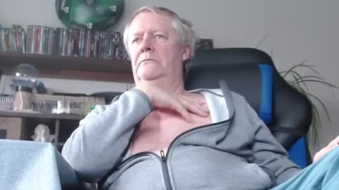 Snapshot of schnatter66 chatting on 27, 12, 2024 Thomas online show from 27, 12, 2024