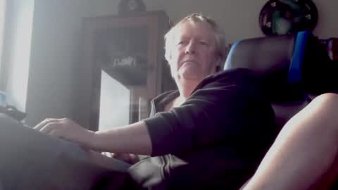 Snapshot of schnatter66 chatting on 23, 2, 2025 Thomas online show from 23, 2, 2025