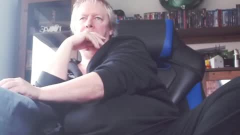 Snapshot of schnatter66 chatting on 1, 3, 2025 Thomas online show from 1, 3, 2025