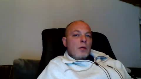 Snapshot of schnibschnab chatting on 5, 10, 2025 schnibschnab online show from 5, 10, 2025