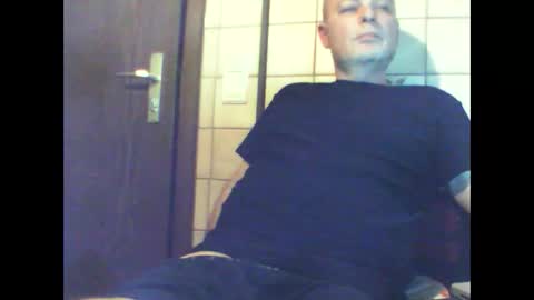 Snapshot of schnibschnab chatting on 4, 12, 2025 schnibschnab online show from 4, 12, 2025