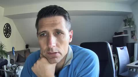 Snapshot of schnuckigeil chatting on 18, 5, 2026 Dildomen online show from 18, 5, 2026