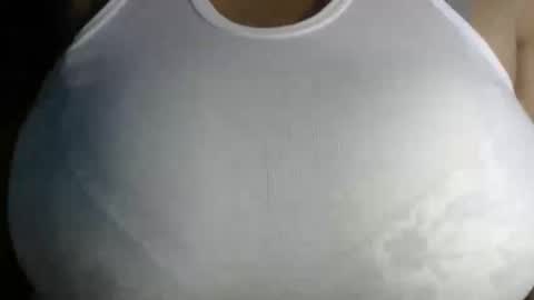 Snapshot of schoco_milf chatting on 12, 10, 2025 mai latina online show from 12, 10, 2025