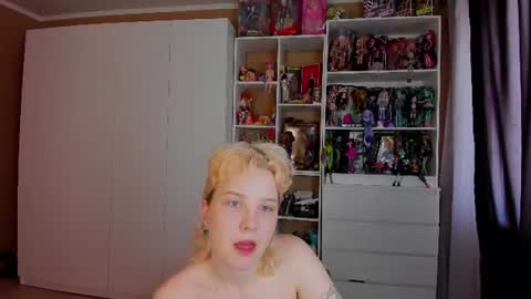 Rina online show from 12, 7, 2026