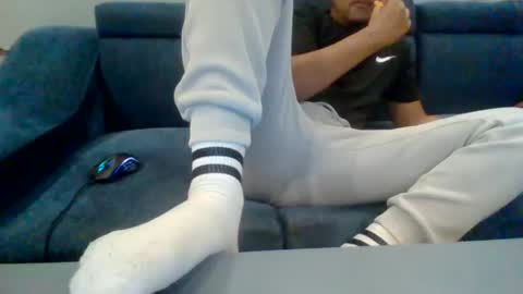 Snapshot of schoolboy09 chatting on 6, 7, 2026 ri online show from 6, 7, 2026