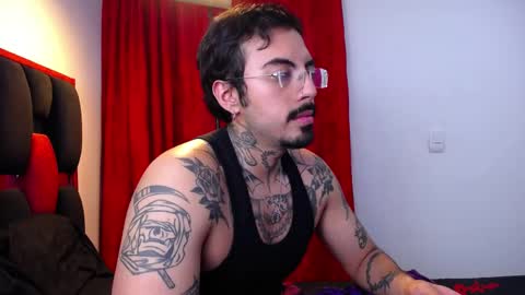 Snapshot of scockpion_ chatting on 10, 5, 2026 Alejandro help me to reach 200 thumps up online show from 10, 5, 2026