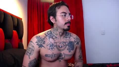 Snapshot of scockpion_ chatting on 11, 5, 2026 Alejandro help me to reach 200 thumps up online show from 11, 5, 2026