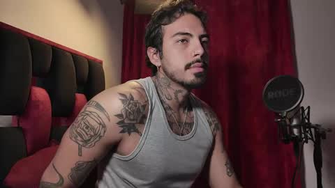 Snapshot of scockpion_ chatting on 26, 5, 2026 Alejandro help me to reach 200 thumps up online show from 26, 5, 2026
