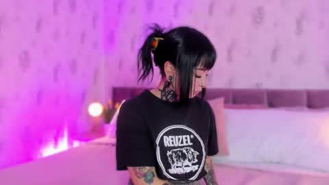 Scolw  online show from 15, 10, 2025