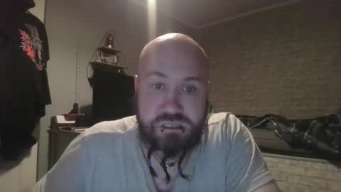 Snapshot of scottish_alien chatting on 25, 4, 2026 Richard James online show from 25, 4, 2026