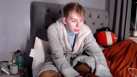 Snapshot of scottish_twink01 chatting on 22, 1, 2025 danny online show from 22, 1, 2025