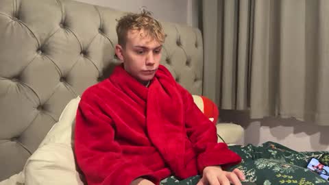 Snapshot of scottish_twink01 chatting on 26, 1, 2025 danny online show from 26, 1, 2025