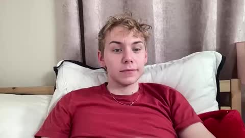 Snapshot of scottish_twink01 chatting on 20, 9, 2025 danny online show from 20, 9, 2025