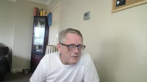 James online show from 27, 10, 2025