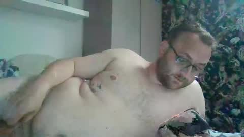 Snapshot of scousegay4 chatting on 10, 9, 2025 StraightScouse online show from 10, 9, 2025